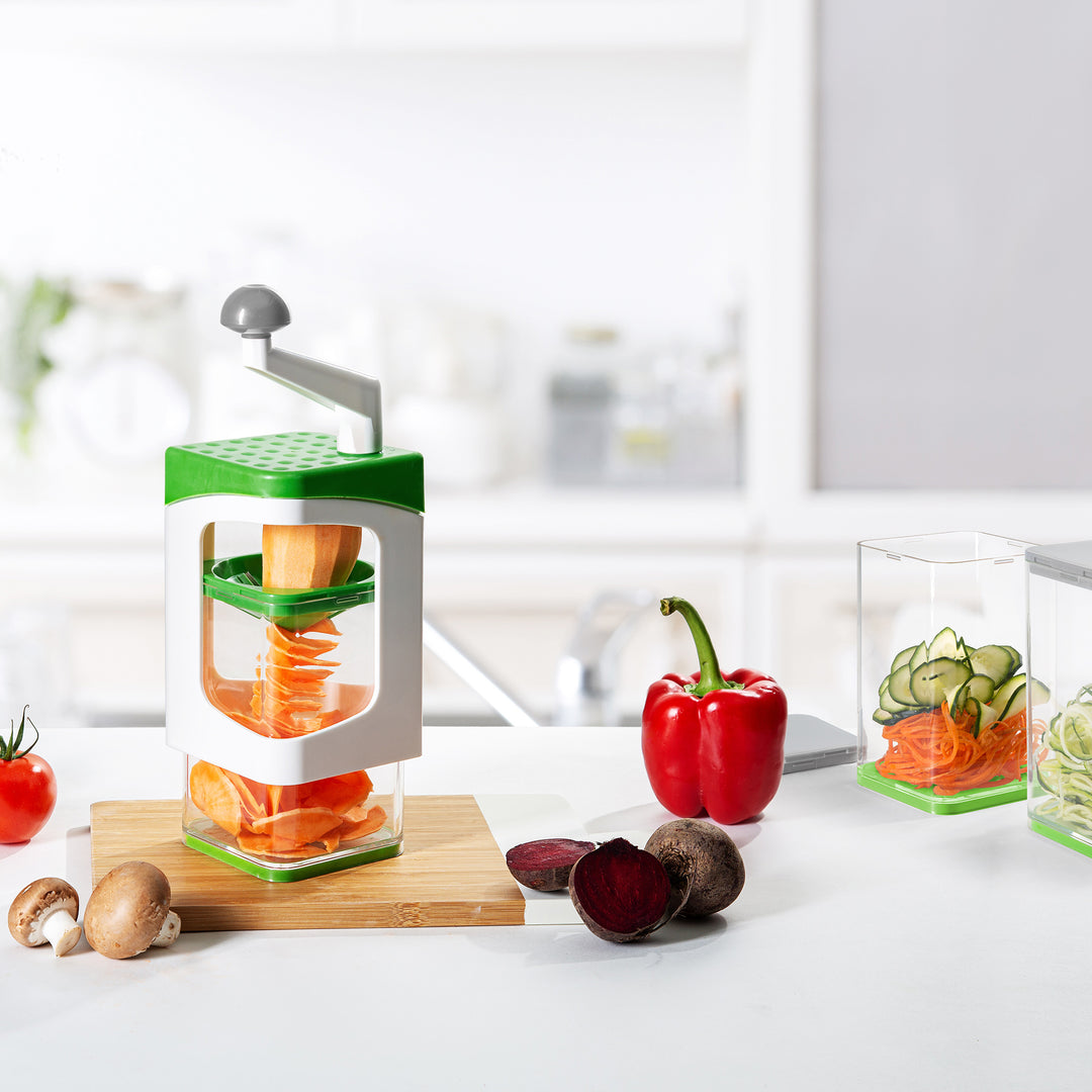 Genius - Nicer Dicer Julietti Spiral Slicer incl. Cutting Inserts (13-piece set), lime green