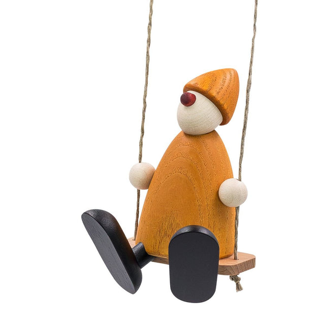 KOE-560gelb - Bjoern Koehler - 'Gratulant Fritz auf Schaukel, gelb, 9cm' 2026