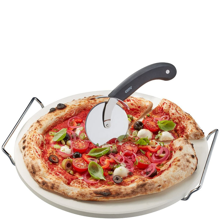 GEF - 14420 - Gefu, Pizzastein mit Gestell + Pizzaschneider Darioso, rund D