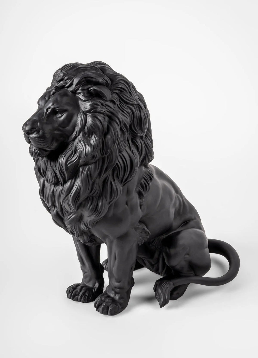 010 - 09778 - LLADRO® Majestätische Löwen Skulptur Mattschwarz, 43x25x43cm 01009778 - 2025