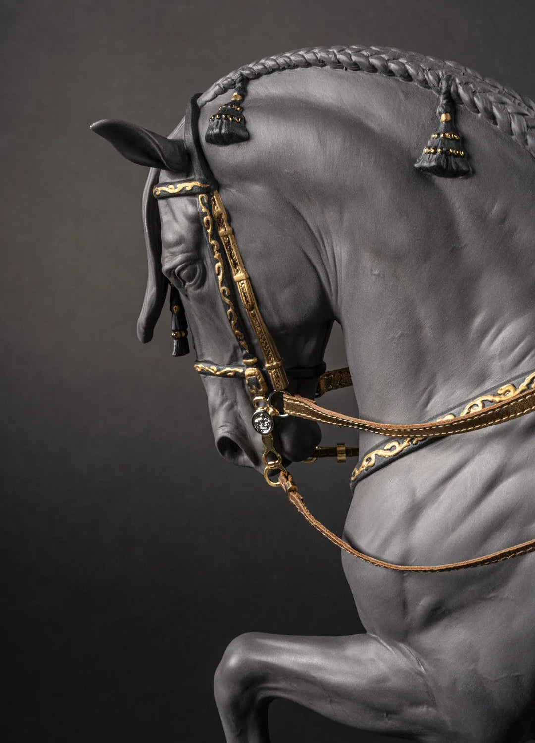 010 - 02041 - LLADRO® Spanisches Vollblut - Pferd Skulptur schwarz - limited, 44x50x20cm 01002041 - 2025