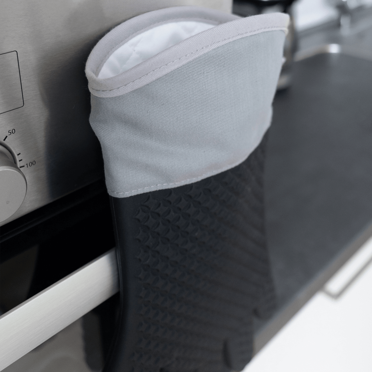 LUR-00070094 - LURCH, 5 - Finger Silikon - Backhandschuh GRIP für Sicherheit beim Kochen & Backen