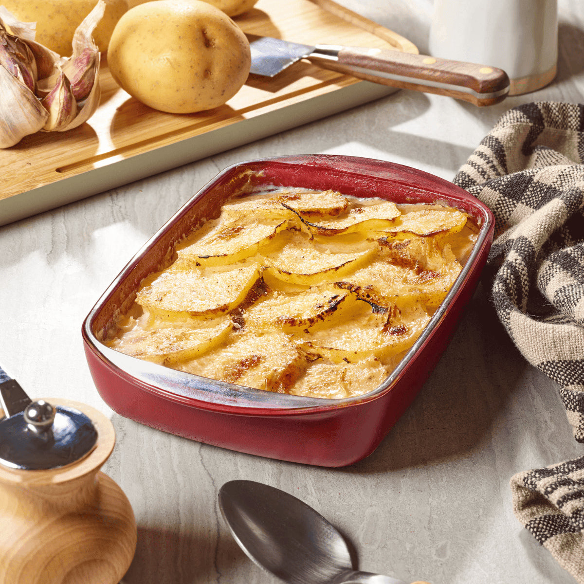 PEB-PKV-076 - pebbly - Rectangular glass baking dish with lid – 0.8 liters