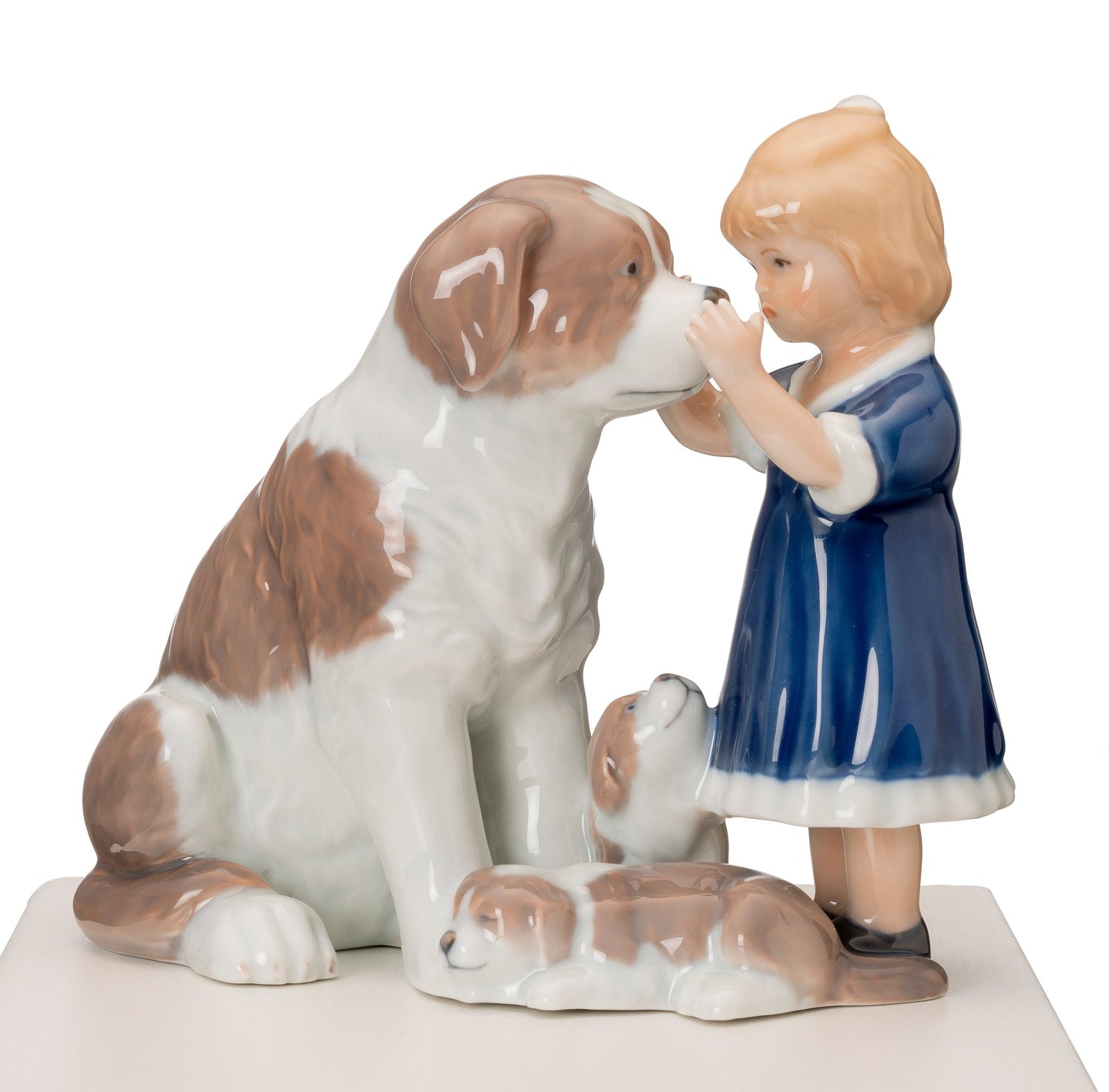 ROC-RF1249361 - Royal Copenhagen 'Kleines Mädchen mit Bernhardiner' 16cm