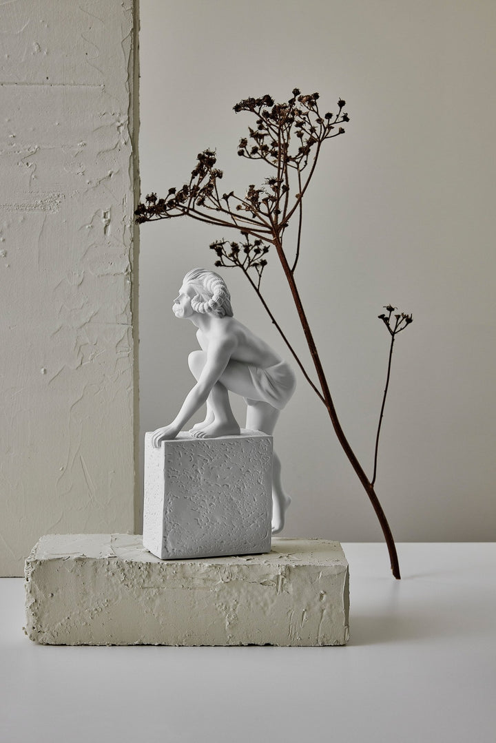 67900981-70354 - Spring Copenhagen - Porzellanfigur &