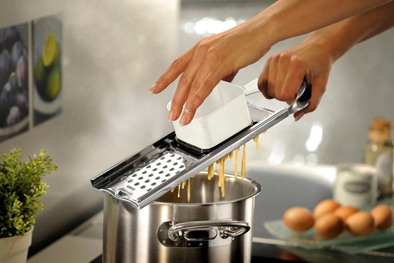 GE10950 - GEFU 'Spätzlehobel TRADIZIONE, kurze Spätzle - Pasta/Kartoffel'