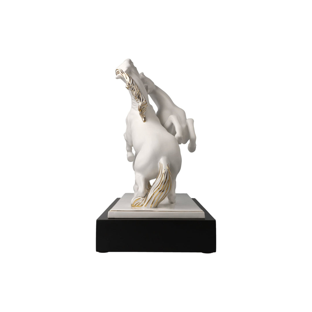 30800051 - Goebel Studio 8 LArt dObjets &