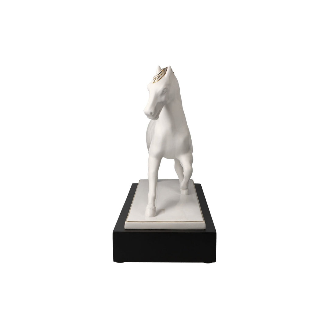 30800041 - Goebel Studio 8 LArt dObjets &