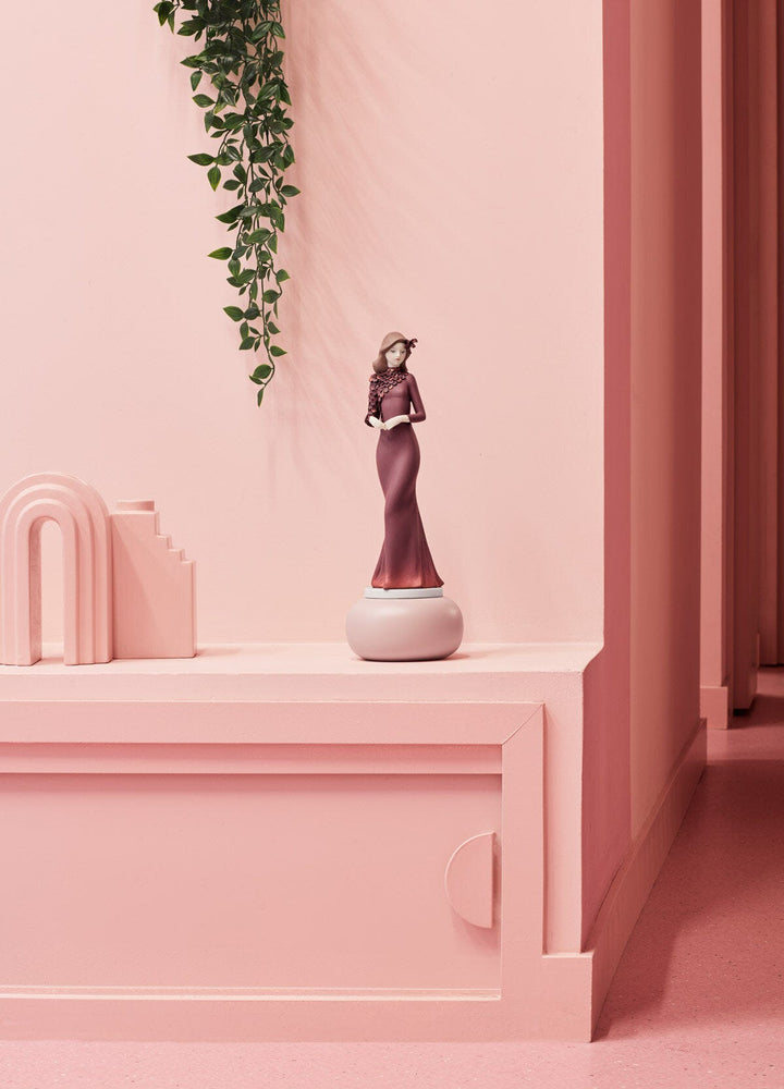 010 - 09698 - LLADRO® Figur Haute Allure Timeless style 38x14x14cm 01009698 2023 limitiert