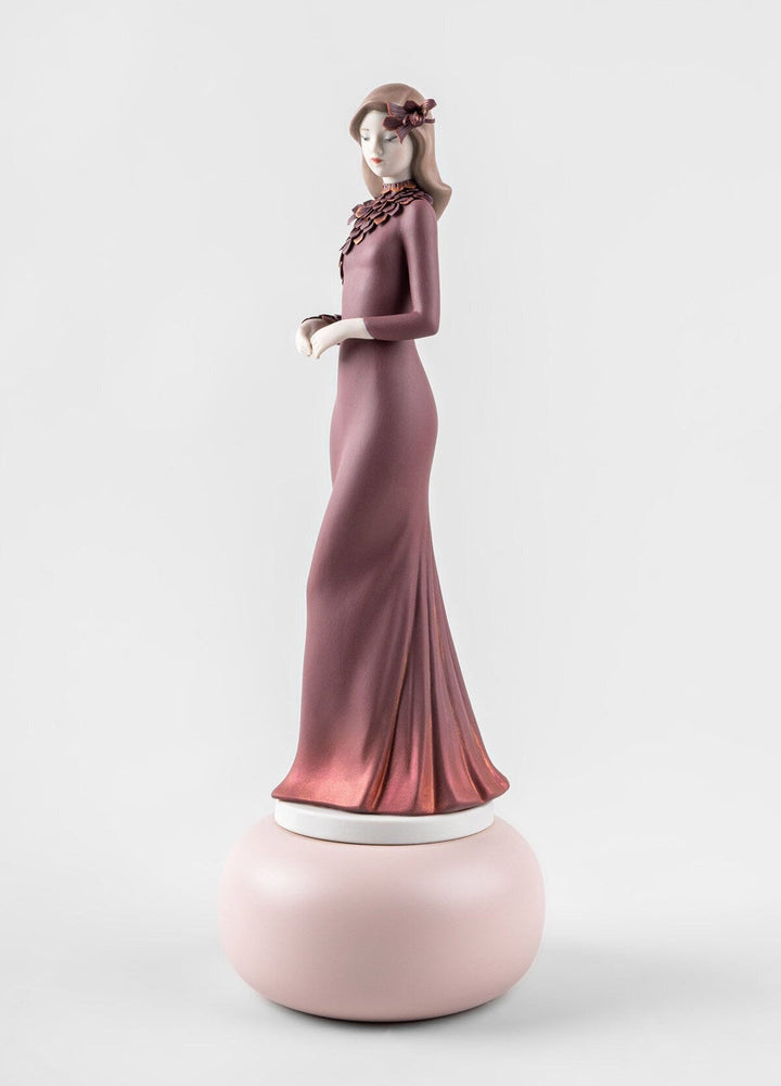 010 - 09698 - LLADRO® Figur Haute Allure Timeless style 38x14x14cm 01009698 2023 limitiert