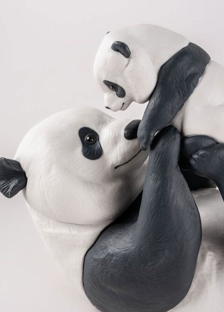 010 - 09685 - LLADRO® Figur Mama Panda 25x30x16cm 01009685 2023