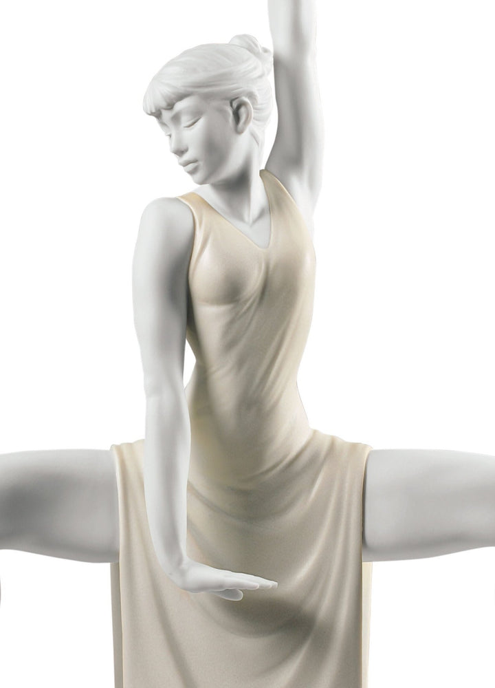010 - 09025 - LLADRO® Figur »Zeitgenössischer Tanz« 01009025