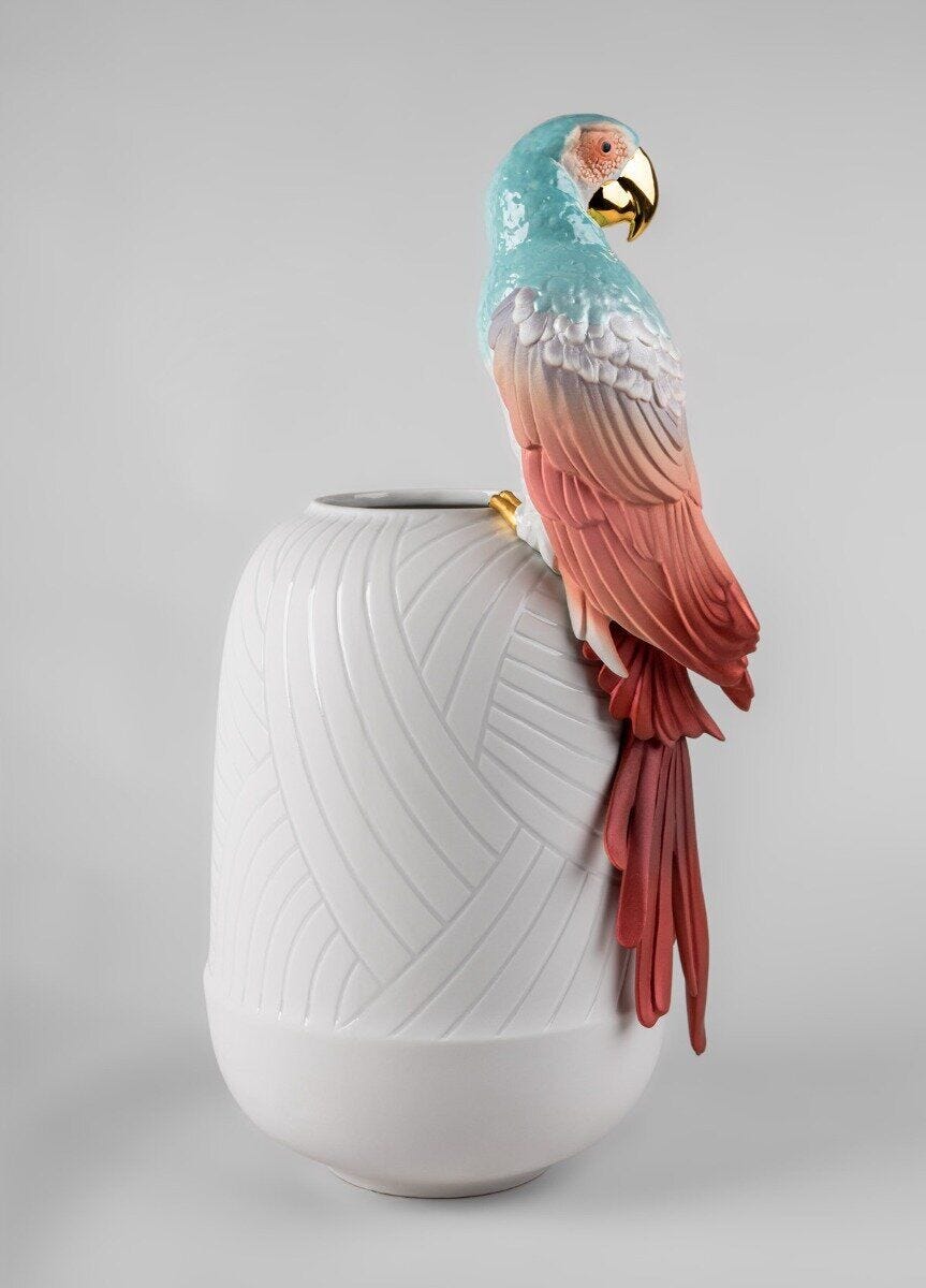 010 - 09686 - LLADRO® Macaw bird vase - Ara mit Vase rot 56x29x24cm 01009686 2023