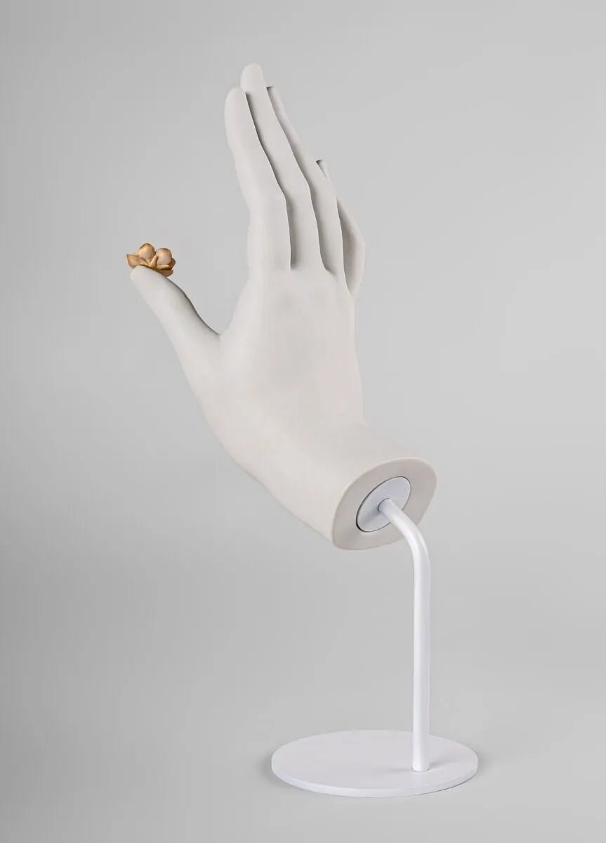 010 - 09722 - LLADRO® Protection Mudra Sculpture - Height 42cm 01009722